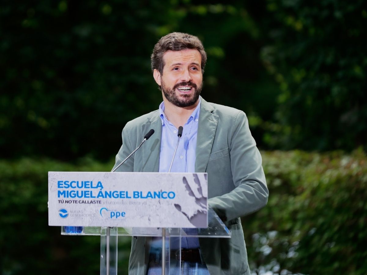 El presidente del PP, Pablo Casado, durante la clausura de la Escuela de Verano Miguel Ángel Blanco, a 11 de julio de 2021, en Ermua, Euskadi (España).