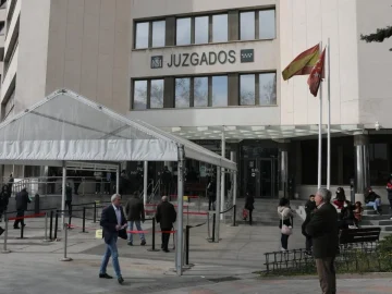 El juez Adolfo Carretero bloquea las cuentas bancarias de Alberto Luceño con 130.000 euros