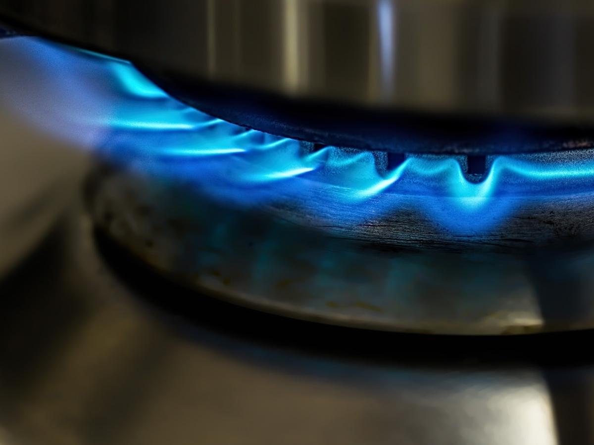 El recibo del gas natural registra una subida interanual de hasta un 23% en abril, según Facua