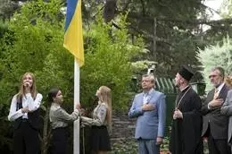 El Embajador de Ucrania en España, Serhii Pohoreltsev, durante una ceremonia de alza de bandera en la embajada de Ucrania, a 24 de agosto de 2022, en Madrid (España). – Alberto Ortega – Europa Press