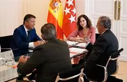 Díaz Ayuso en la reunión con el portavoz del PP en la Asamblea de Madrid, Pedro Muñoz Abrines - COMUNIDAD DE MADRID