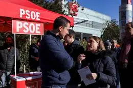 El candidato socialista a la Presidencia regional y portavoz en la Asamblea de Madrid, Juan Lobato, en La Vaguada - PSOE-M