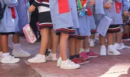 Archivo – Varios niños en el patio el día de inicio del curso en el colegio de la Alameda de Osuna – Marta Fernández Jara – Europa Press – Archivo