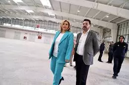 La vicealcaldesa y alcaldesa en funciones de Madrid, Inma Sanz, en nuevo centro logístico de Bomberos en Villa de Vallecas - AYUNTAMIENTO DE MADRID