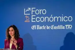 La presidenta de la Comunidad de Madrid, Isabel Díaz Ayuso, interviene durante la celebración del 15 aniversario del Foro Económico de El Norte de Castilla, en el Hotel AC Palacio de Santa Ana, a 25 de abril de 2024, en Valladolid – Photogenic/Claudia Alba – Europa Press